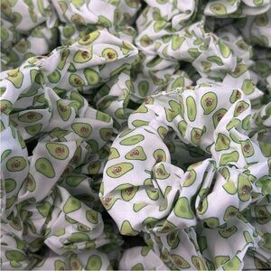 10 Avocado Scrunchies